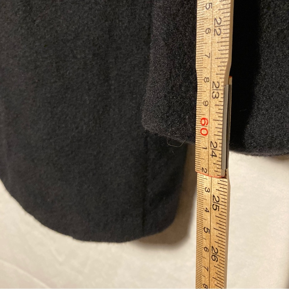 Men’s Black AKA Eddie Bauer Camel Hair Coat 38R w/ 2 Front Pockets and 2 Inside - Picture 5 of 14